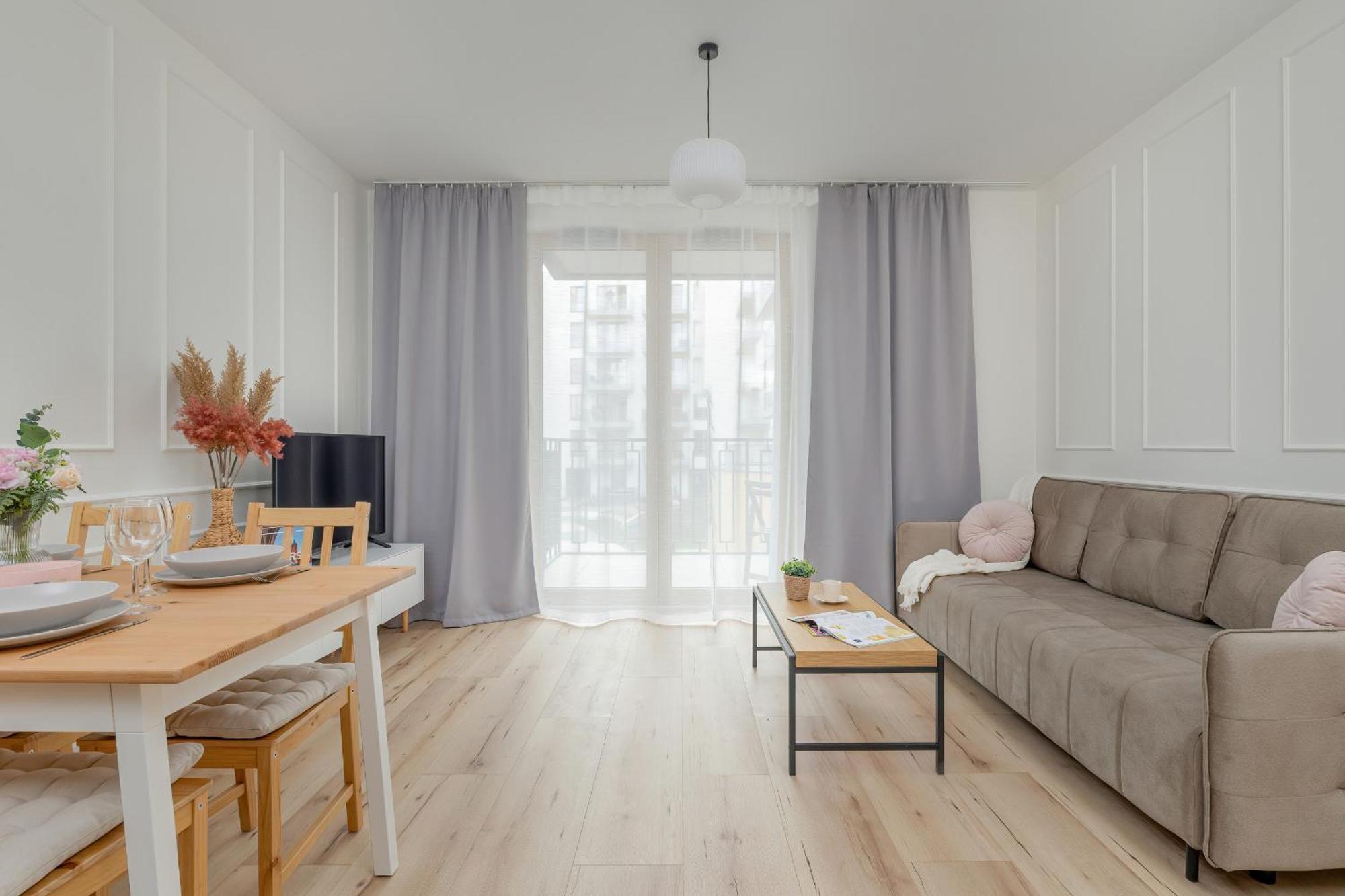 Cozy Apartment Orawska With Balcony By Noclegi Renters Cracovie Extérieur photo